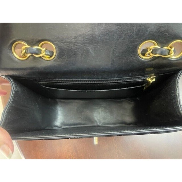 CHANEL CC Lambskin Black Gold Patent Leather Chocolate Bar Flap Bag Chain - Picture 16 of 16